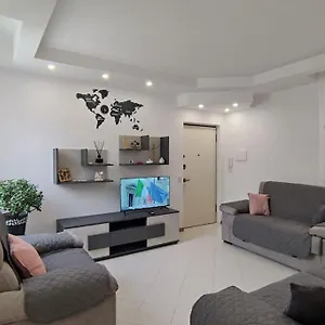 Apartament Elegante Zona Storica, Lecco