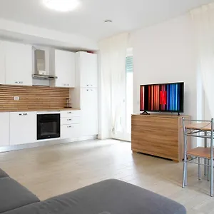 Casa Ideale Tim Appartmanti Moderni Vicina Al Centro Lecco